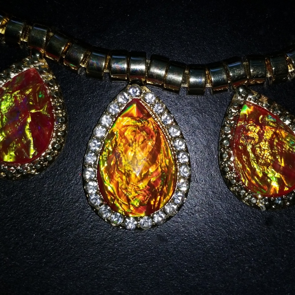 Jewelry - Picture 2 of 8